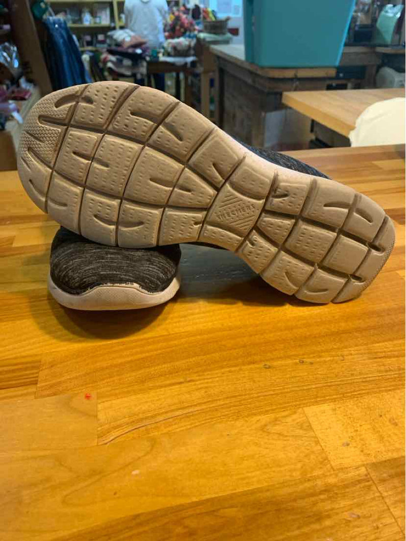Shoe Size 9.5 Skechers Performance Sneakers