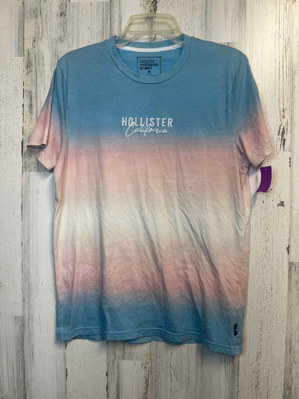 Size M Hollister Shirt