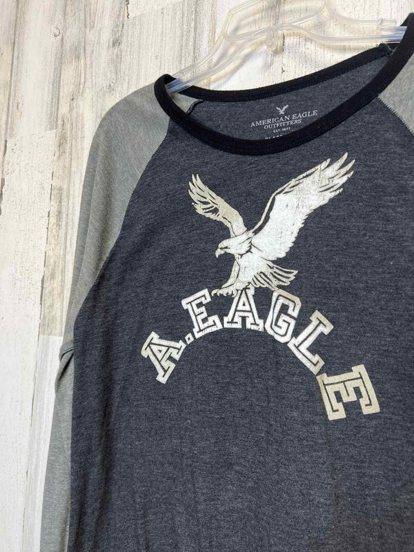 Size M American Eagle Shirt