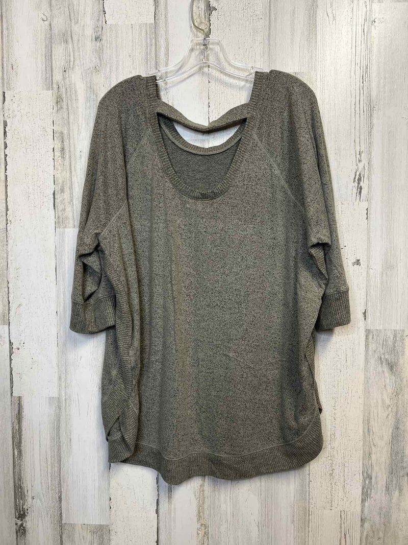 Maurices Size 2X Shirt