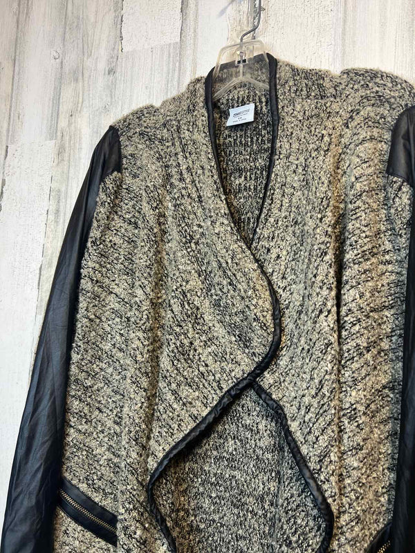 Size S/M Boutique Cardigan