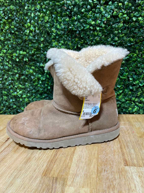 Shoe Size 6 UGG Boots
