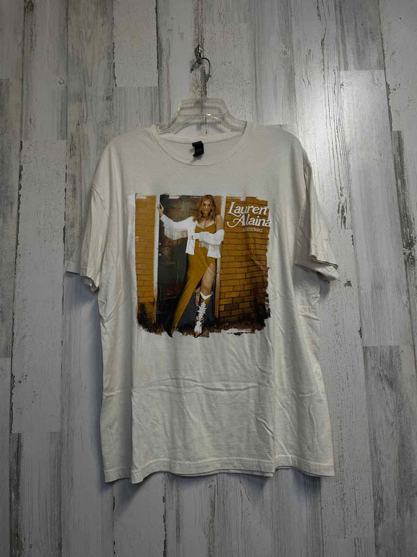 Gildan Size XL Shirt