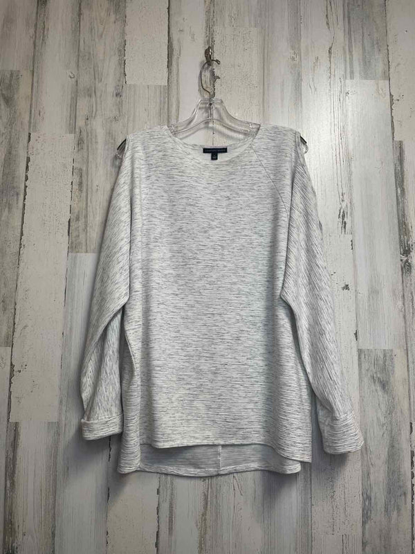 Signature Studio Size L Shirt