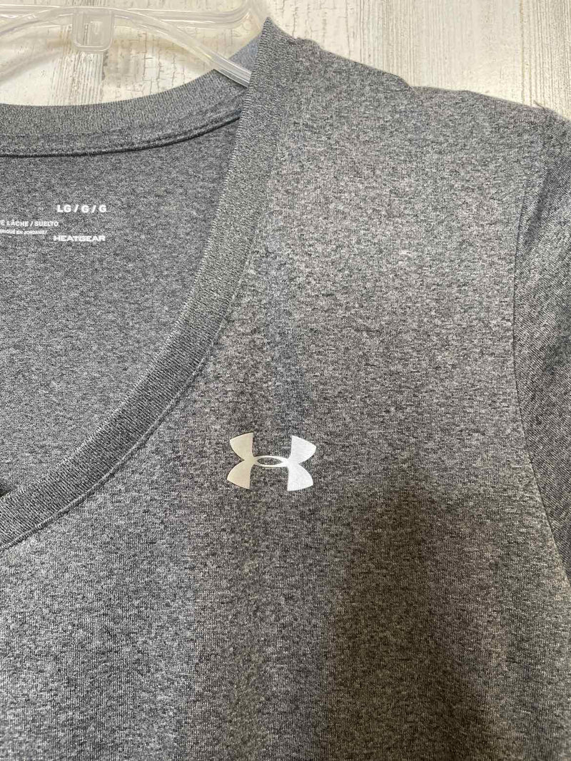 Under Armour Size L Shirt