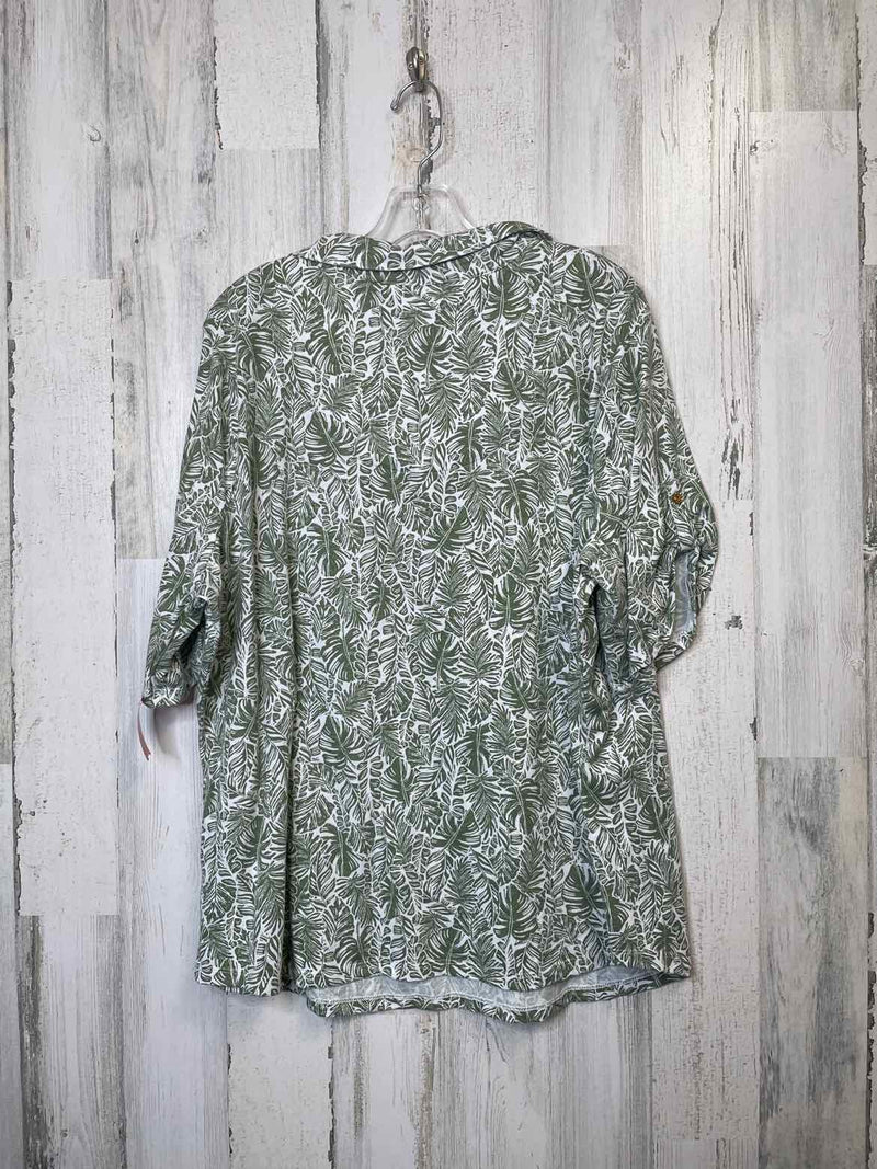 Boutique Size 2X Shirt