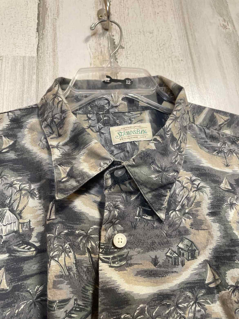 Size XXL St. John's Bay Shirt