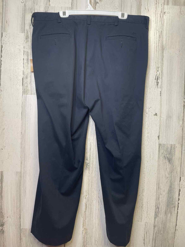 Size 40/30 Dockers Pants