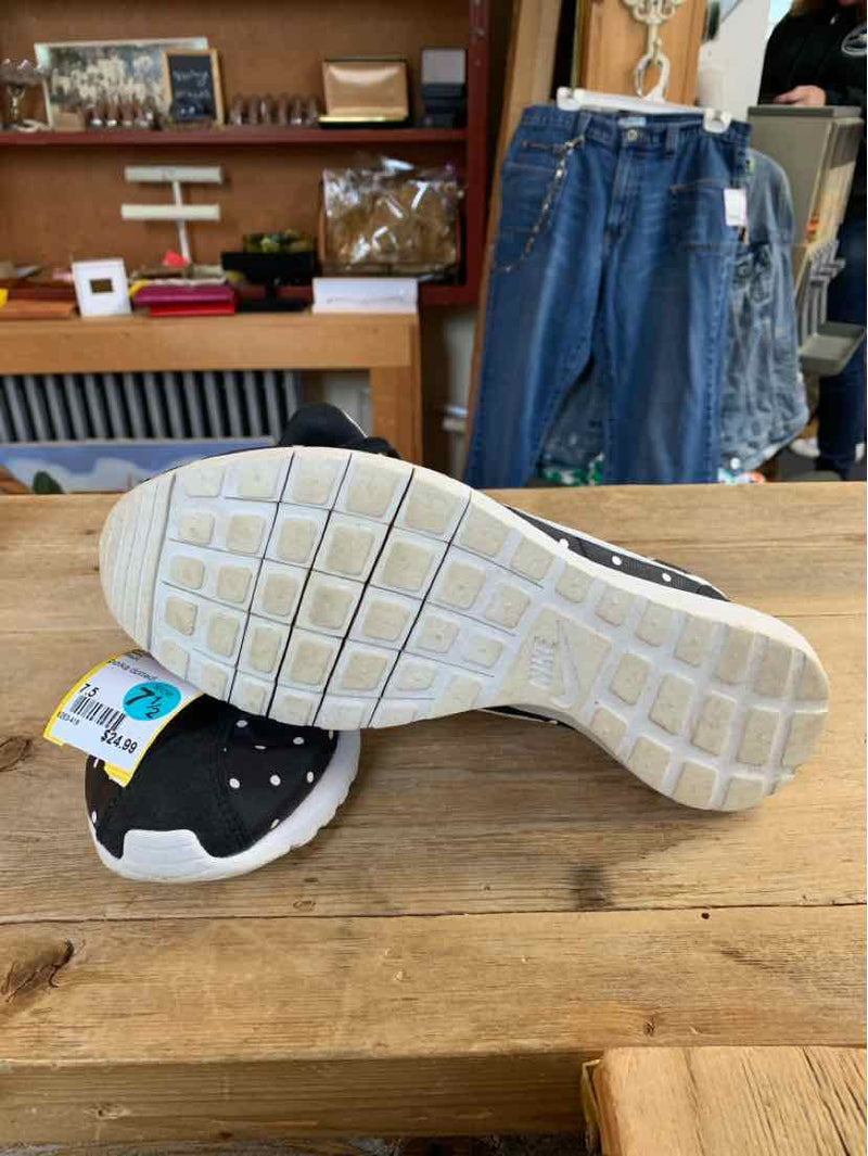 Shoe Size 7.5 Nike Sneakers