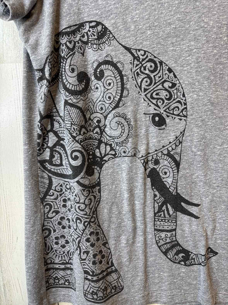 St. John's Bay Size L Shirt