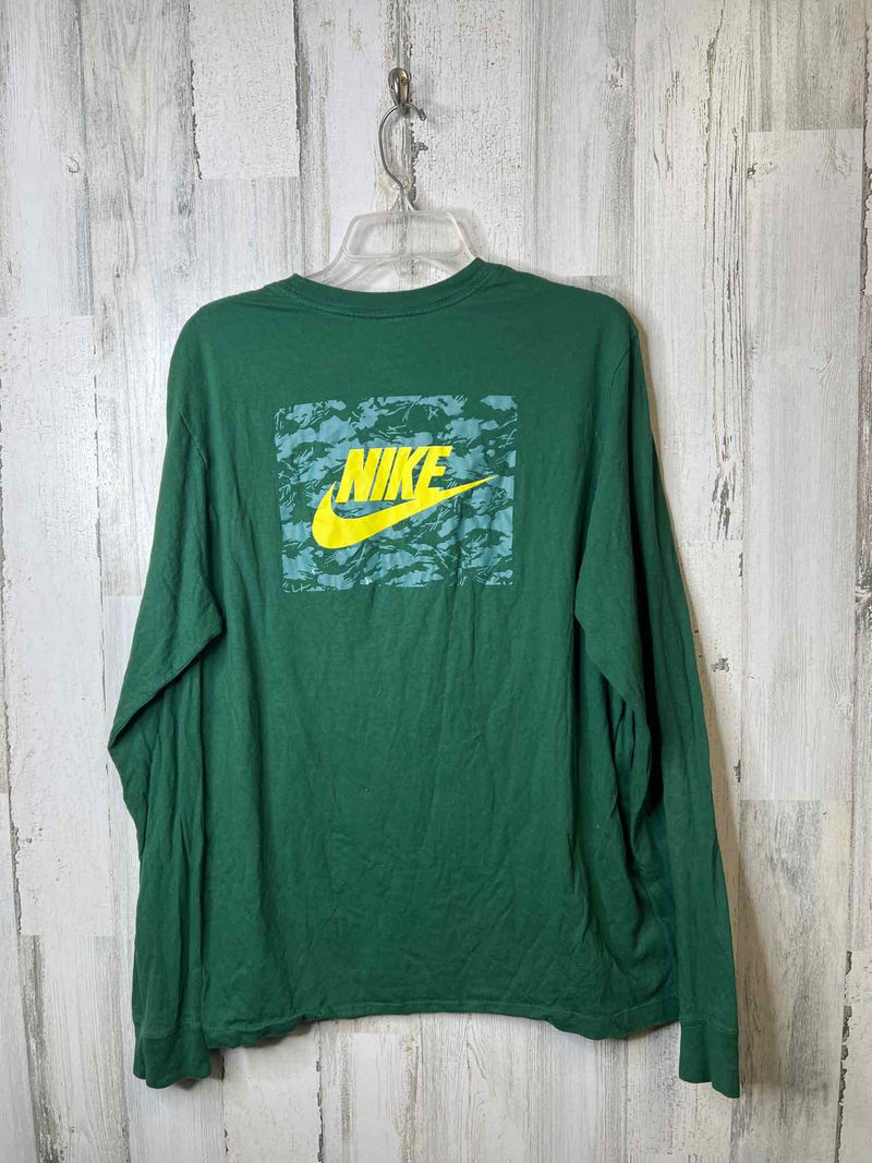 Nike Size L Shirt