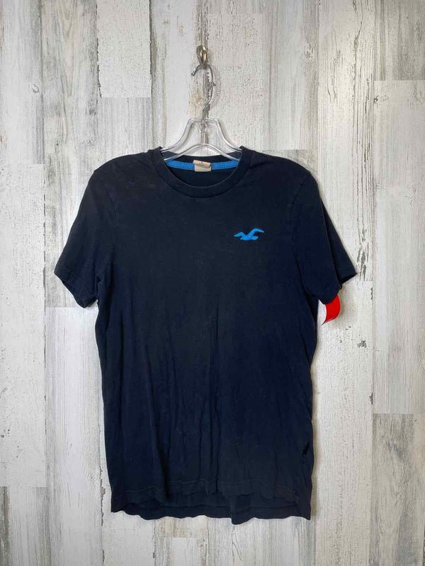 Size L Hollister Shirt