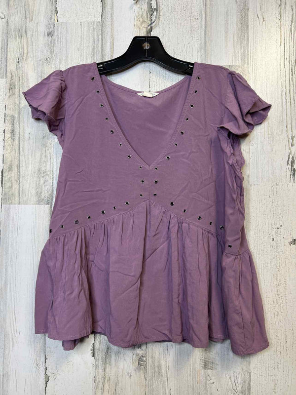 Aeropostale Size XL Shirt