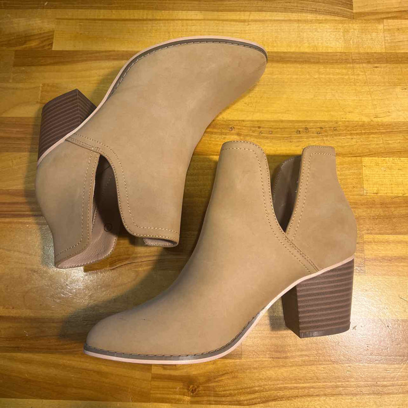 7 Boutique Boots