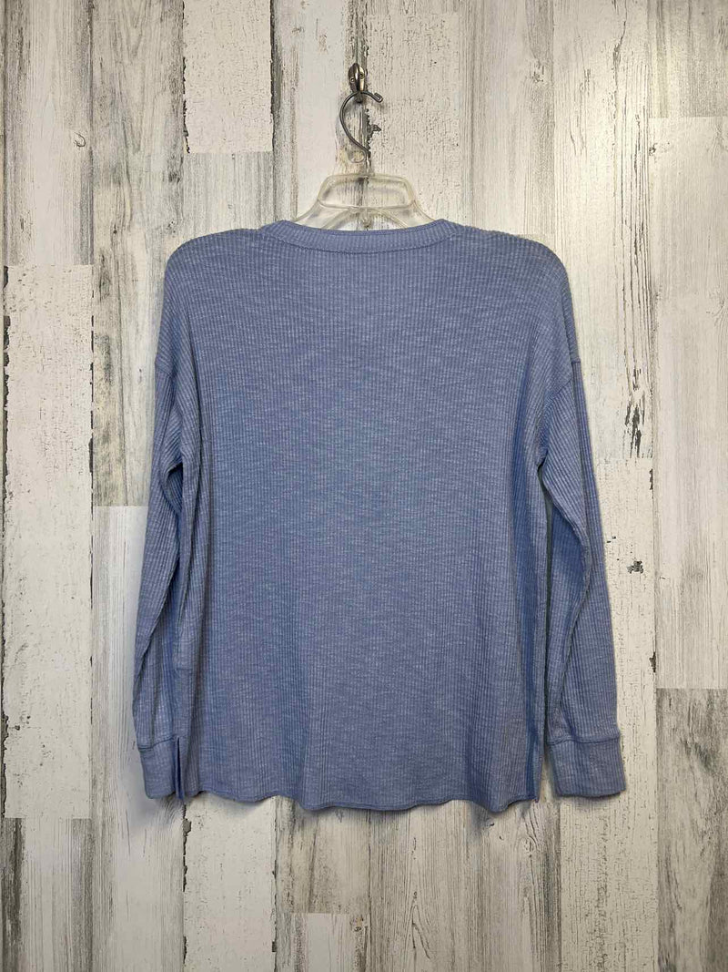American Eagle Size XS Shirt