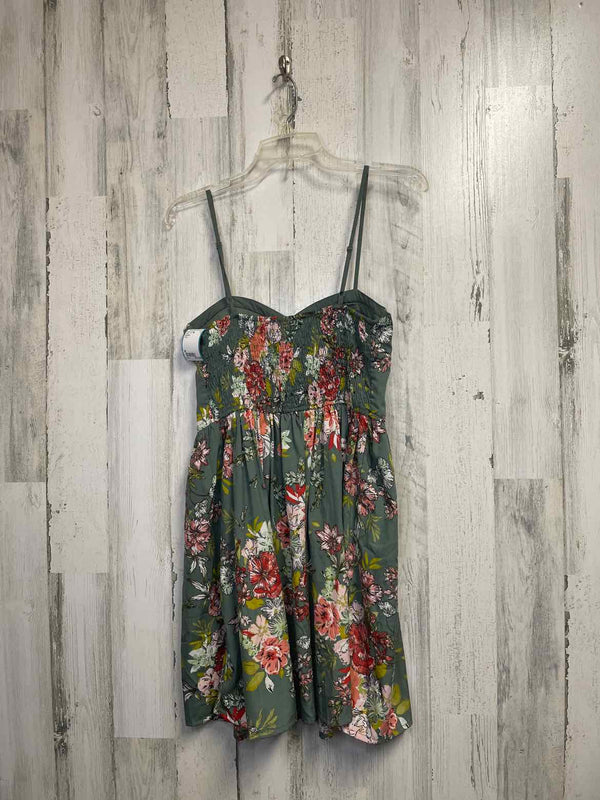 Size M Boutique Dress