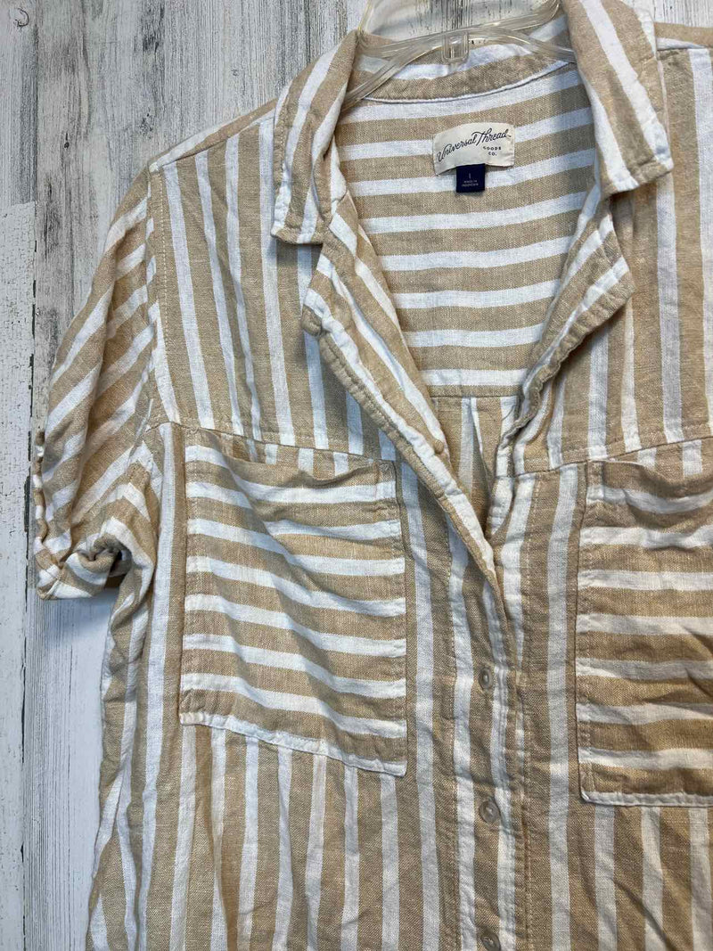 Universal Thread Size L Shirt