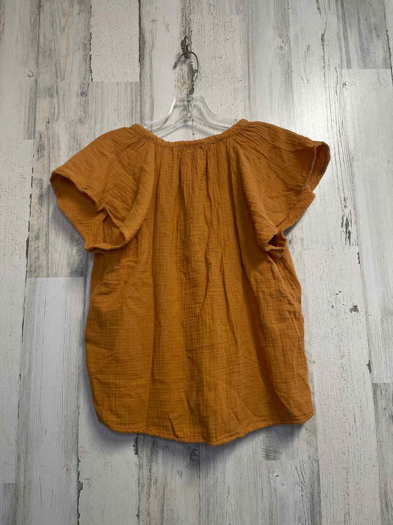 Universal Thread Size S Shirt