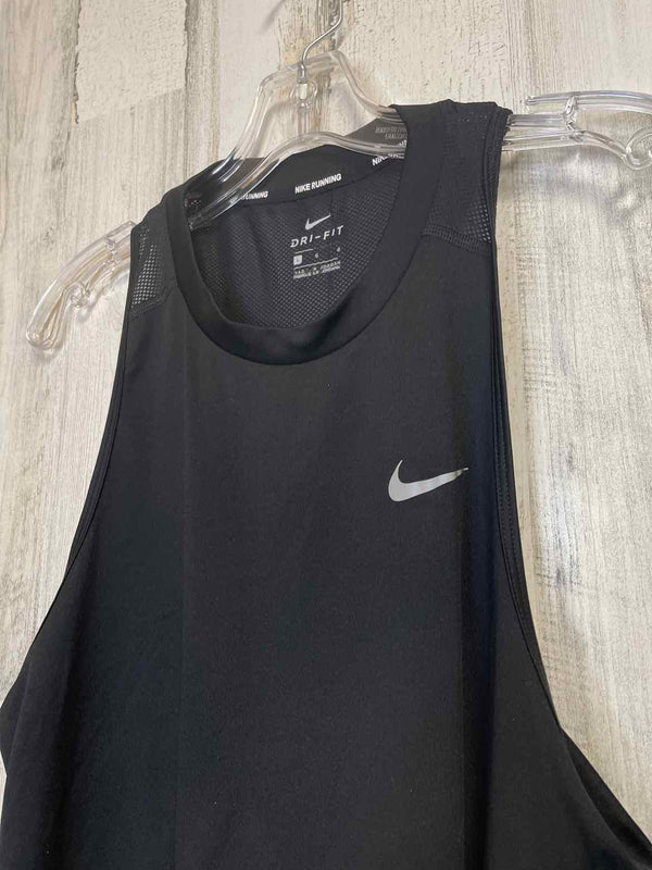 Nike Size L Shirt