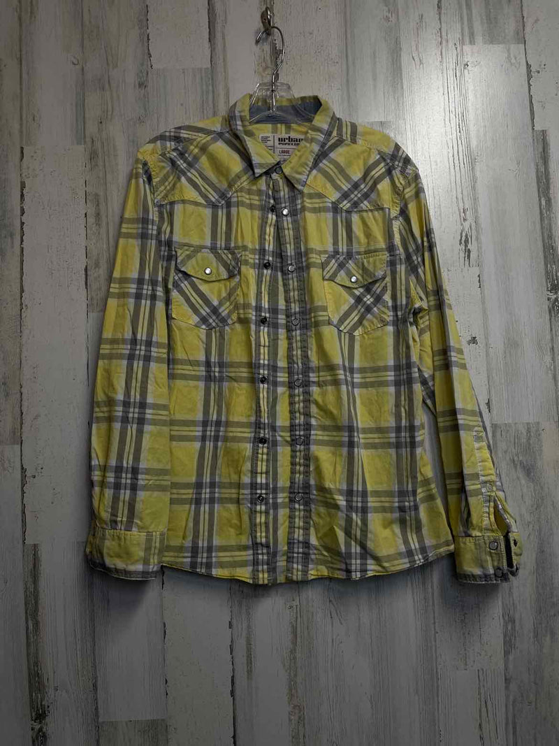 Size L Urban Pipeline Shirt