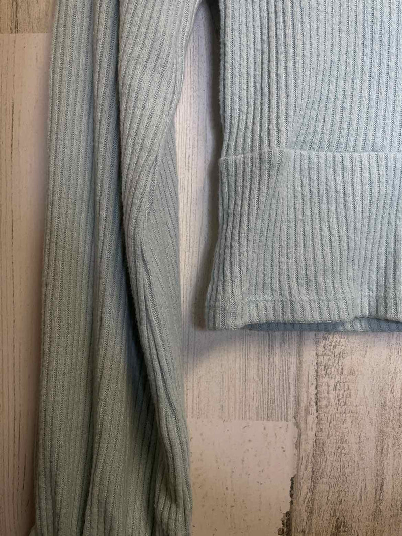 Hollister Size M Shirt