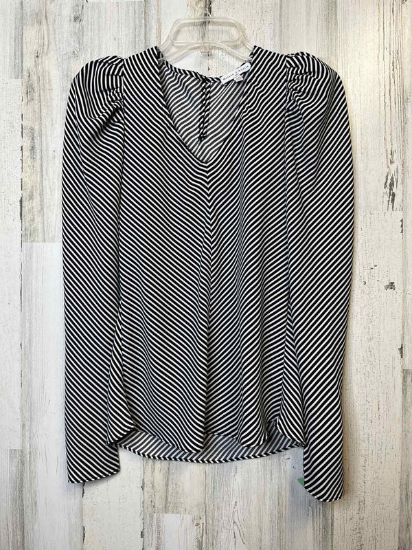 Maison d'Amelie Size XS Shirt