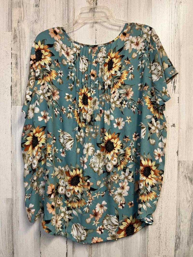 Torrid Size 2X Shirt