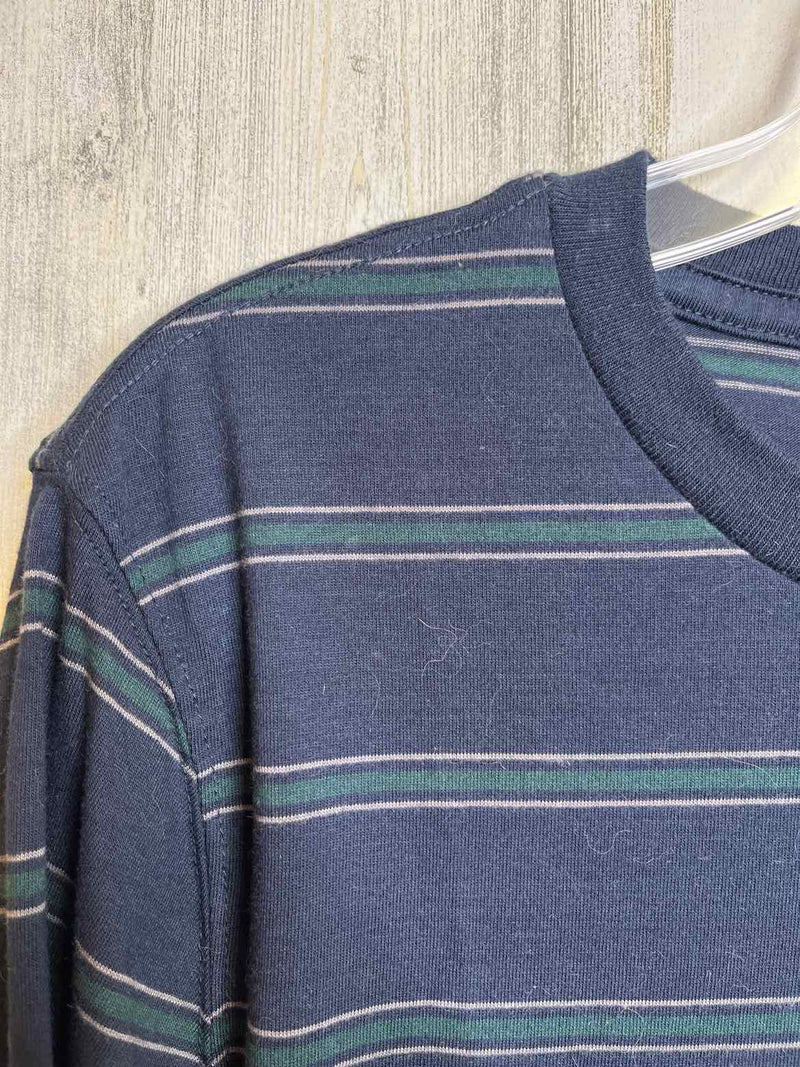 Size M Old Navy Shirt