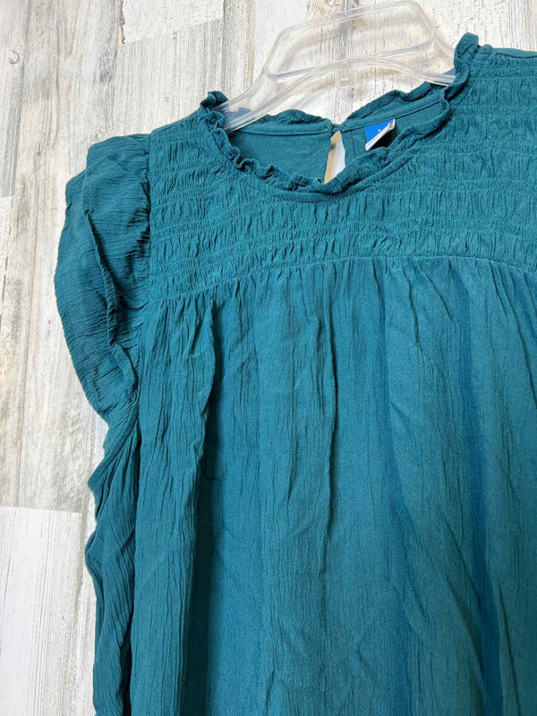 Old Navy Size L Shirt