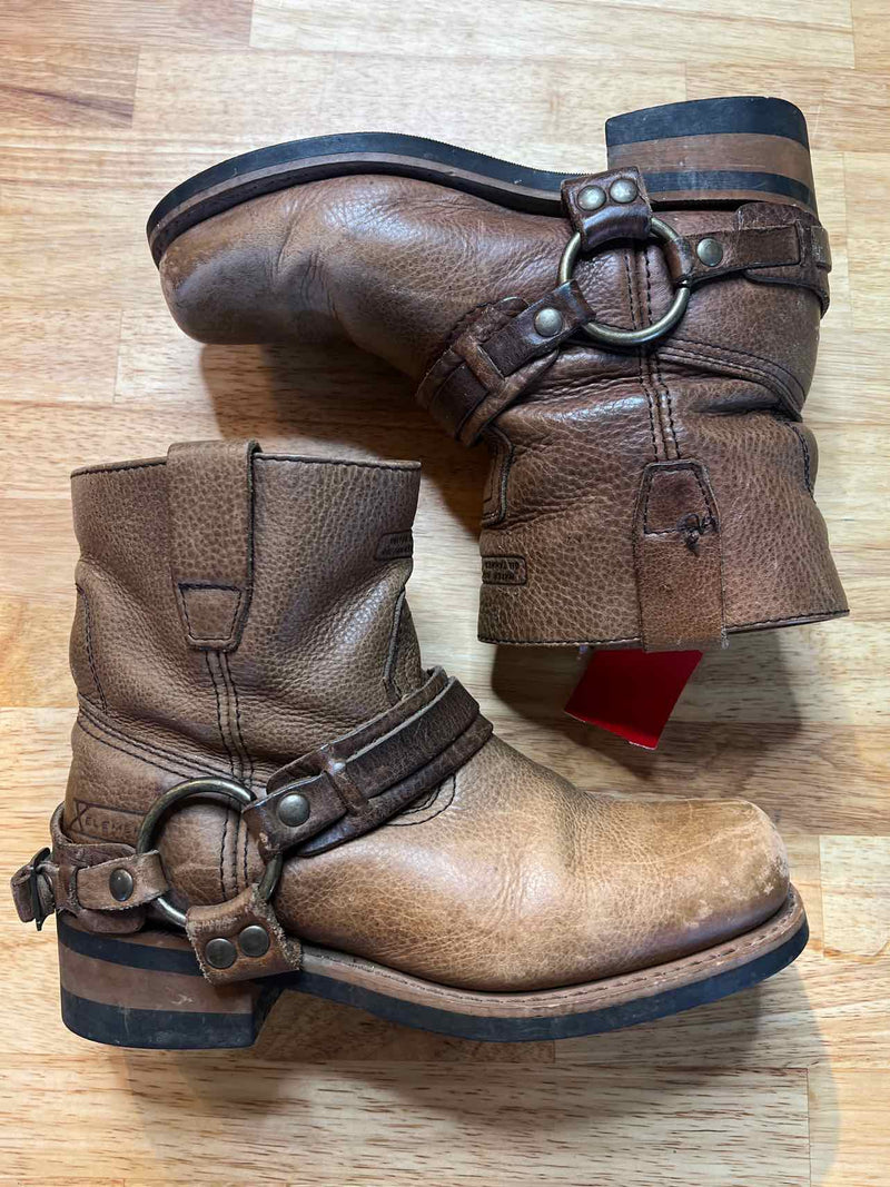 7.5 Boots