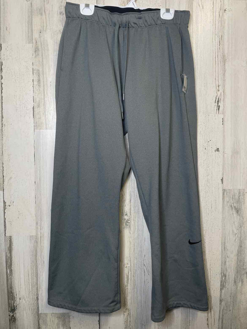 Size L Nike Pants