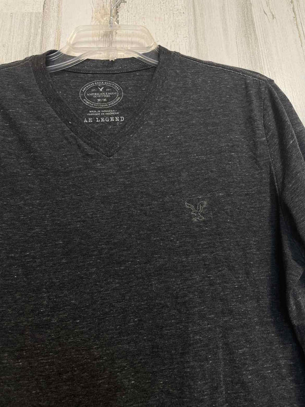 Size M American Eagle Shirt