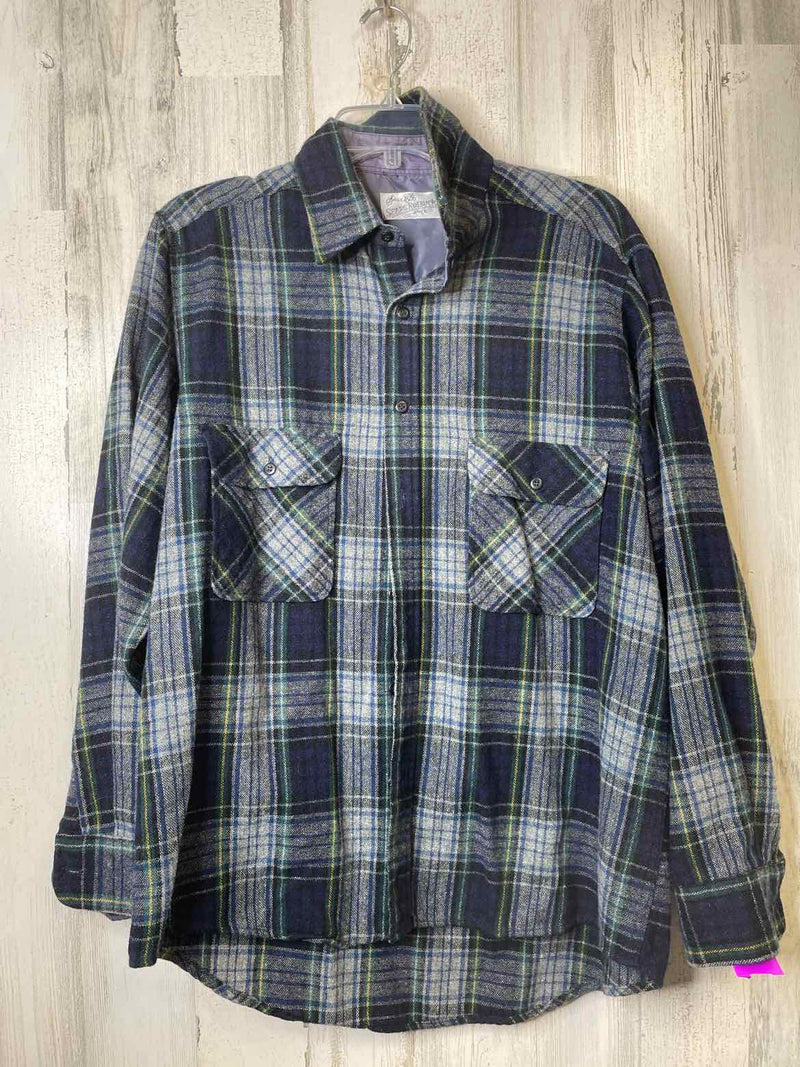 Size L Boutique Shirt