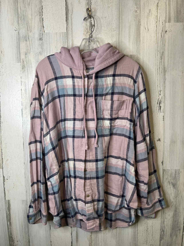 American Eagle Size XL Shirt