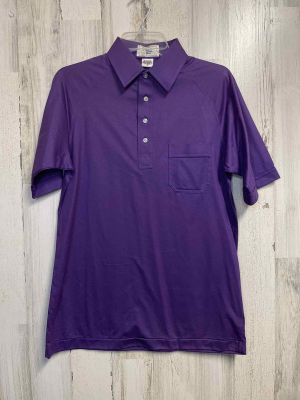 Size M Arrow Shirt