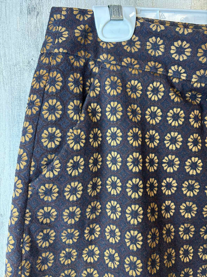 Size 6 Ann Taylor Skirt