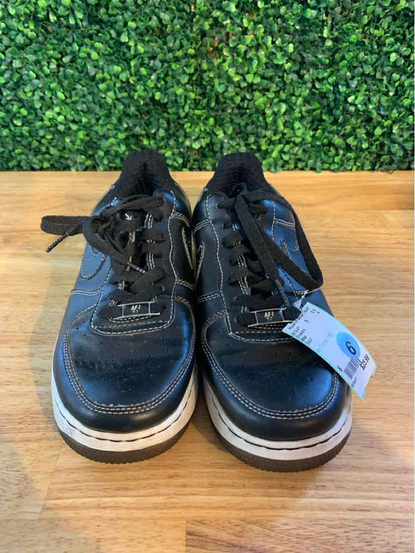 Shoe Size 6 Nike Sneakers