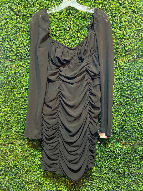 Size 10 Pretty Little Thing Dress