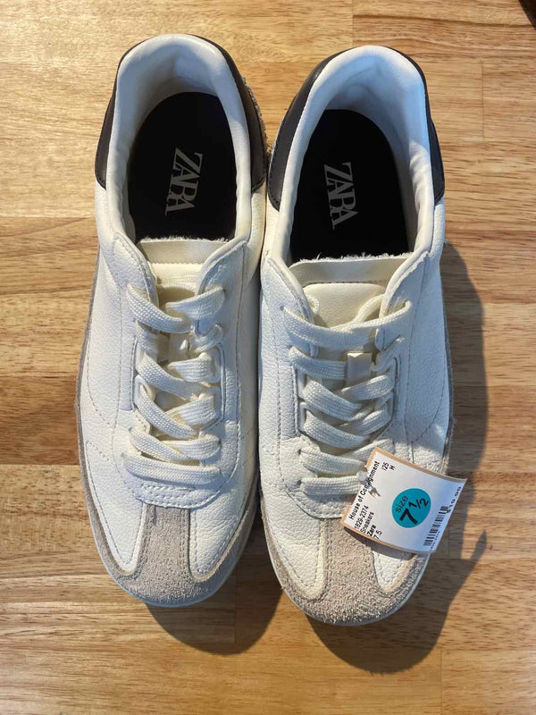 7.5 Zara Sneakers