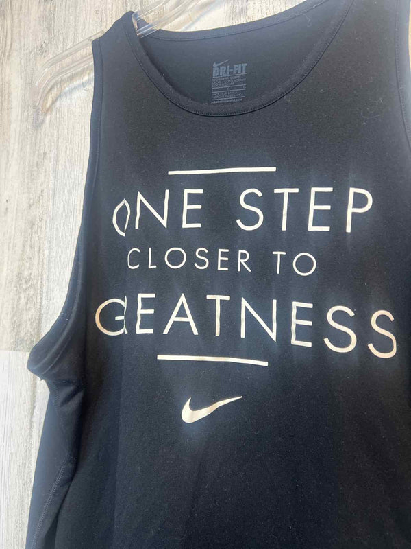 Nike Size L Shirt