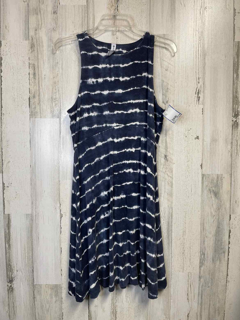 Size L Athleta Dress