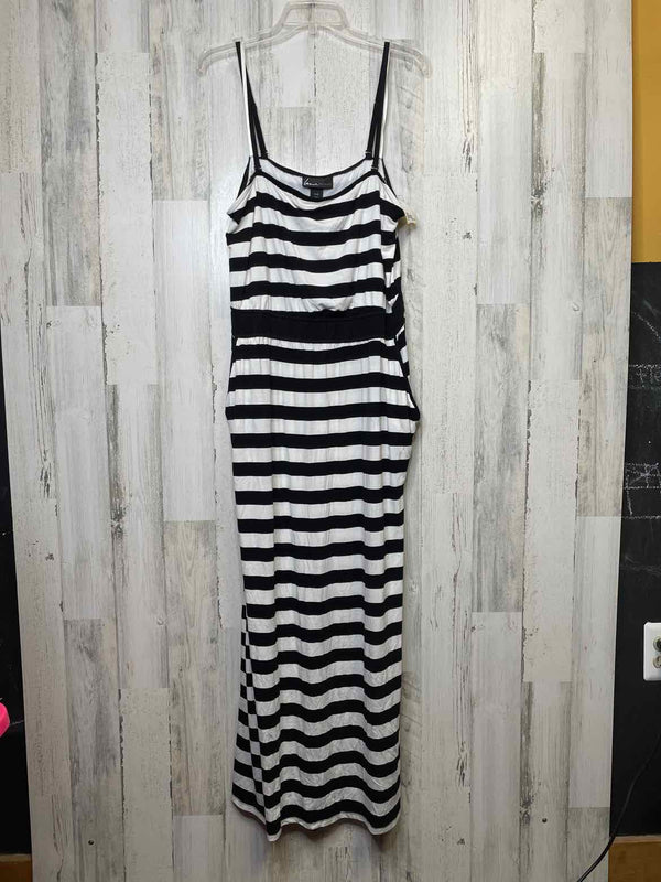 Size 18/20 Lane BRYANT Dress