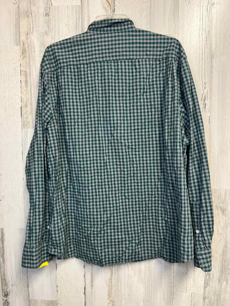 Size XXL Old Navy Shirt