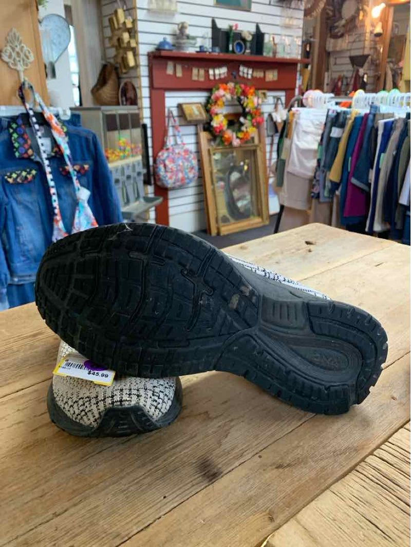 Shoe Size 8 Brooks Sneakers