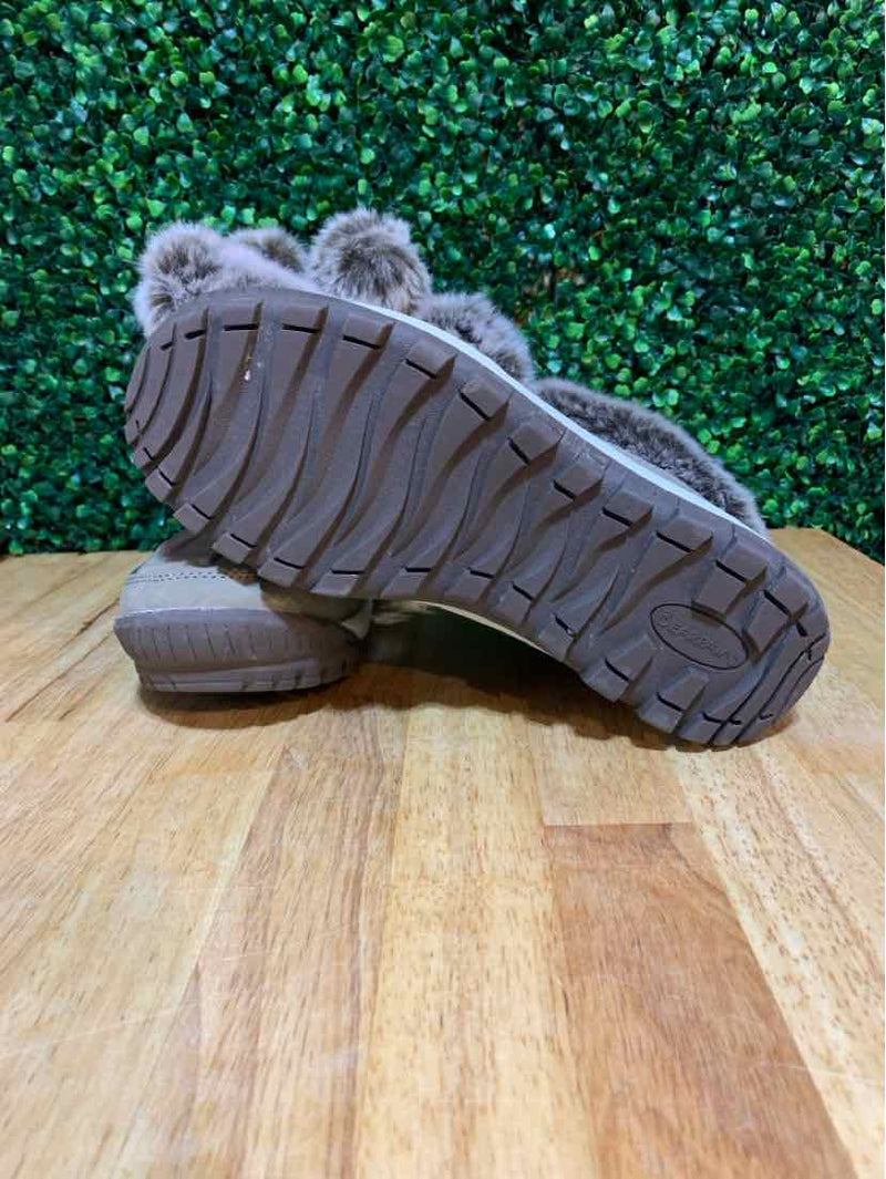 Shoe Size 8 Bearpaw Boots