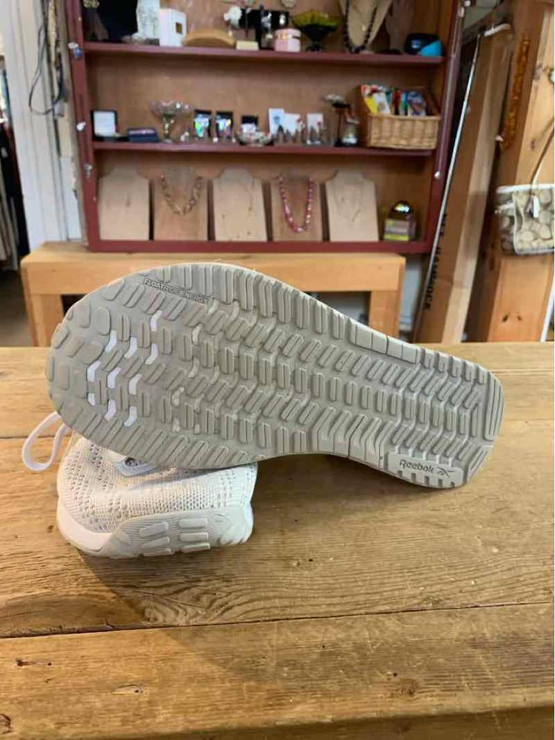 Shoe Size 8.5 reebok Sneakers