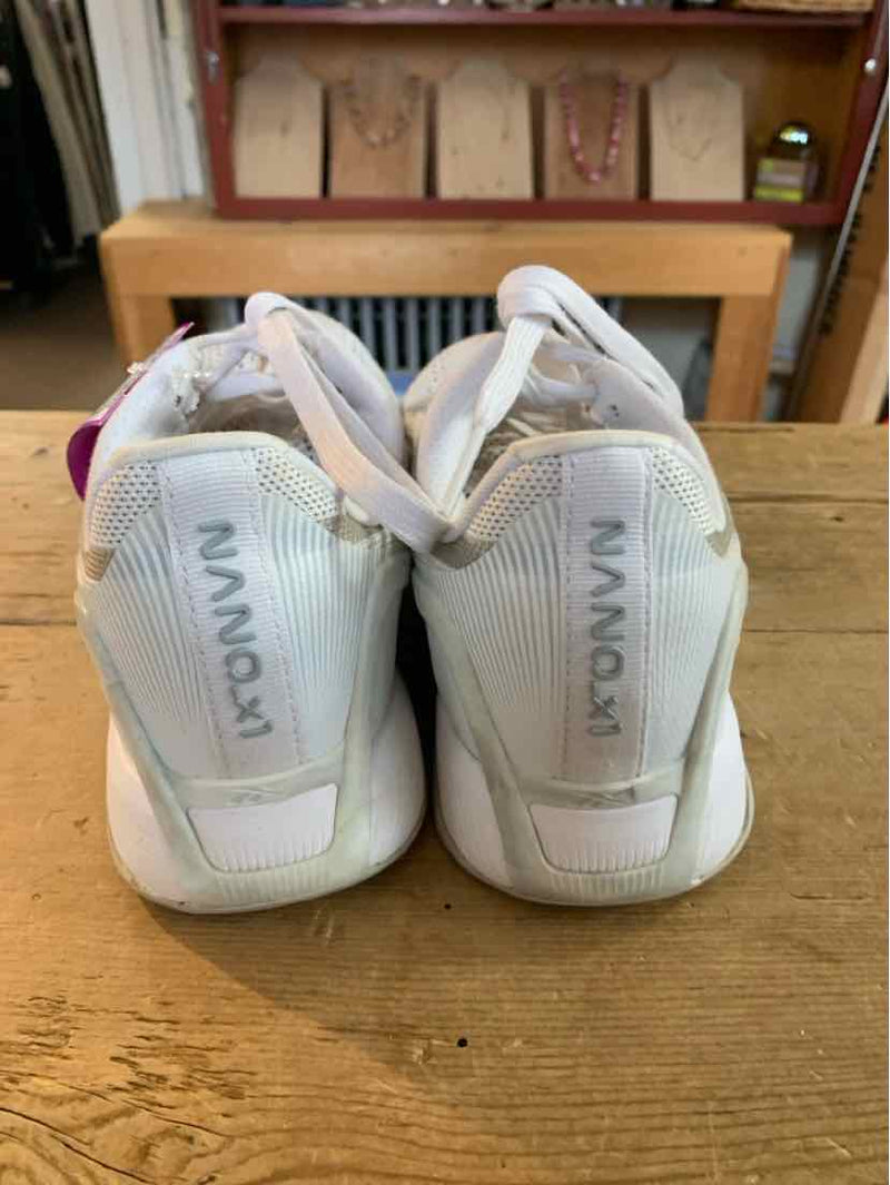 Shoe Size 8.5 reebok Sneakers