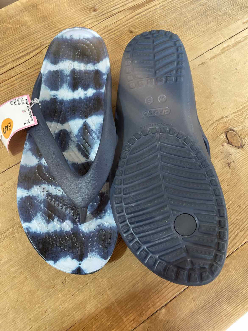 Shoe Size 5 Crocs Sandals