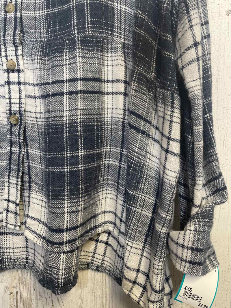 American Eagle Size XXS Shirt