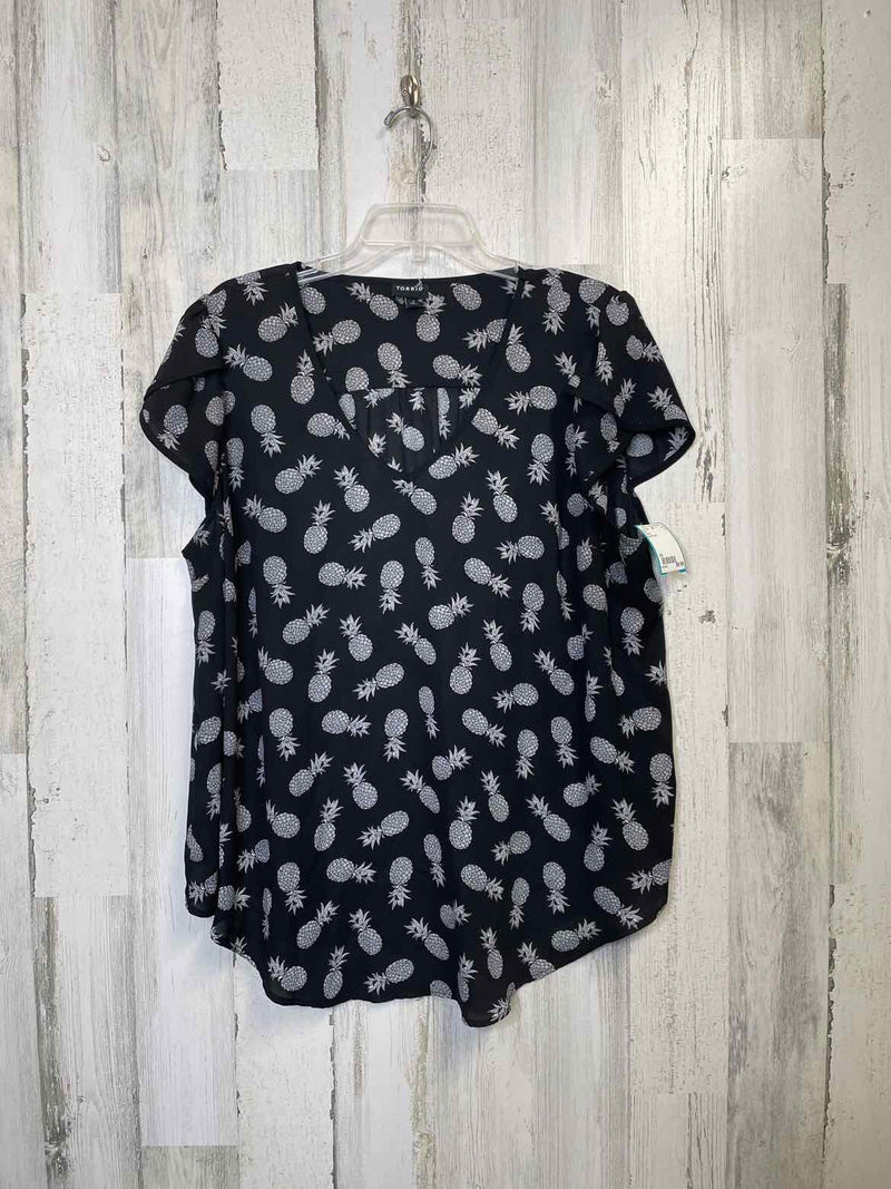 Torrid Size 1X Shirt